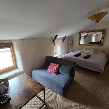 Le Lys De La Vallee Bed and Breakfast