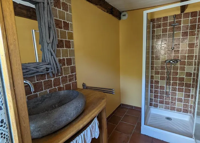 Le Lys De La Vallee Bed & Breakfast