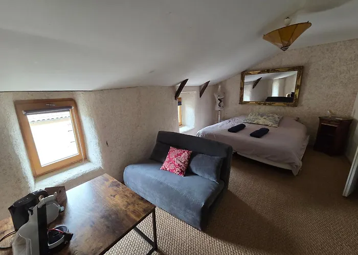 Le Lys De La Vallee Bed & Breakfast